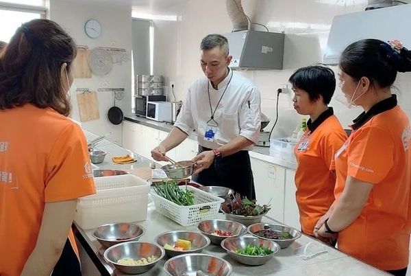 广州靠谱的保姆培训机构——为家职业培训学校烹饪培训